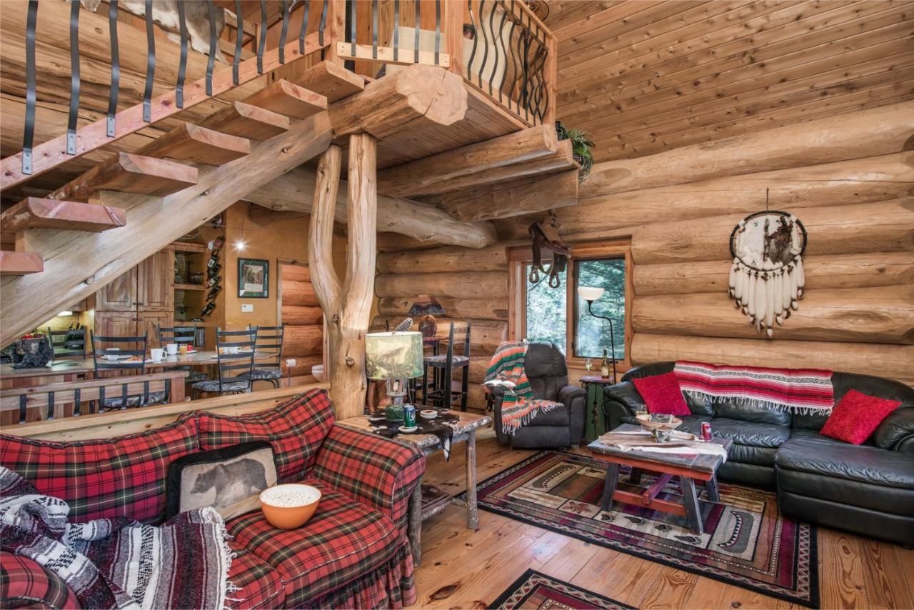 Bear Foot Lodge, 2 Bedrooms, Sleeps 6, Gas Grill, Walk To River, Hot Tub Ruidoso Bagian luar foto